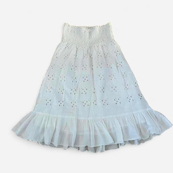 Elegant White Eyelet Skirt - Picture 2 of 2